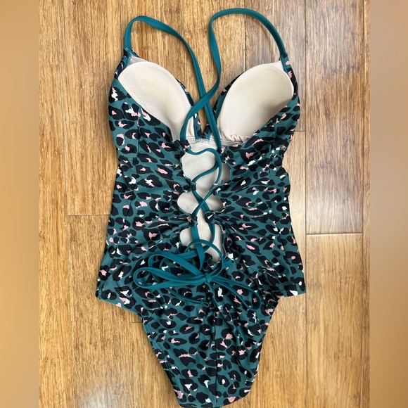 Kona Sol green leopard print bathing suit size medium EUC - Picture 3 of 6